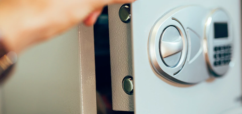 Fingerprint Safe Openers in Salida, CA